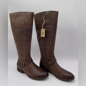 Born in Vintage
Brown Equine Zip Boot